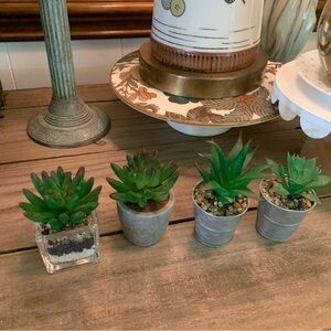 🌱4 faux Succulents Plants~farmhouse~home decor~Cottage core~granny core~Bohemian